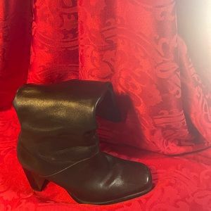 #36 black leather boots